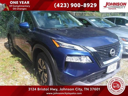 Used 2023 Nissan Rogue SV AWD/4WD image 1