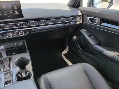 Used 2025 Honda Civic Sport Touring image 16
