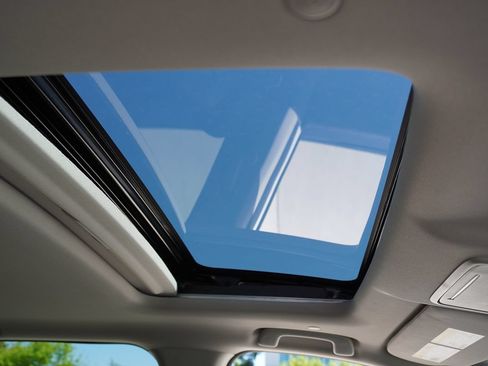 Used 2024 Honda CR-V EX image 13