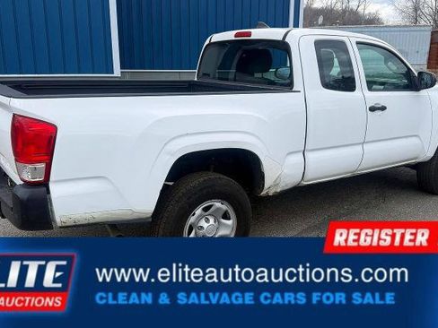 Used 2016 Toyota Tacoma SR image 7