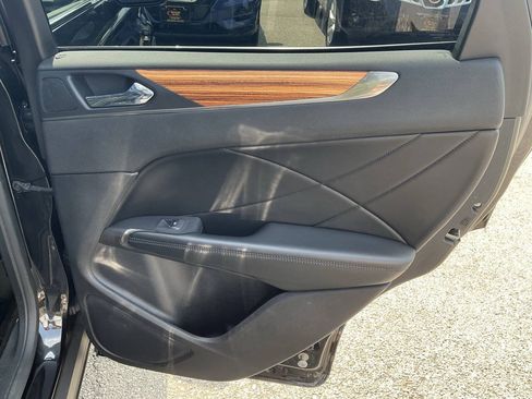 Used 2015 Lincoln MKC AWD w/ Equipment Group 101A Select image 26