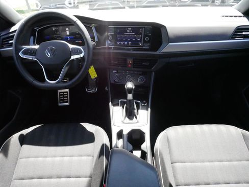Certified 2023 Volkswagen Jetta Sport FWD image 10