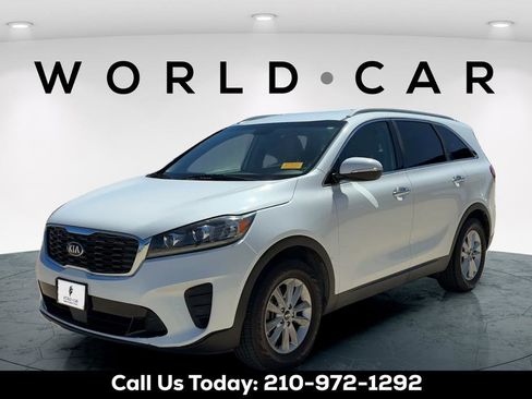 Used 2020 Kia Sorento LX w/ LX I4 Convenience Package image 7