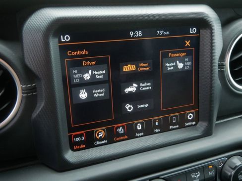 Used 2020 Jeep Wrangler Unlimited Sahara w/ Uconnect 4C Nav & Sound Group AWD/4WD image 28