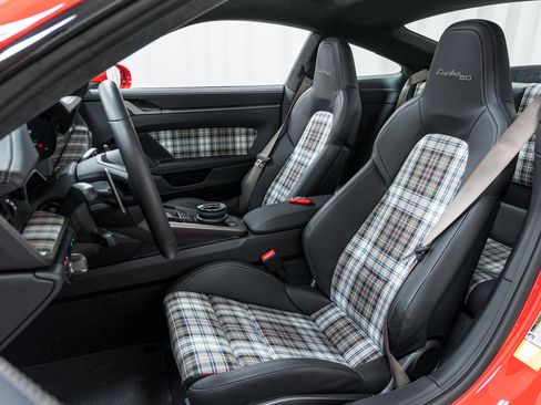 Used 2025 Porsche 911 Turbo S image 21