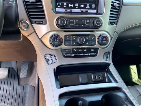 Used 2019 GMC Yukon Denali w/ Denali Ultimate Package AWD/4WD image 31