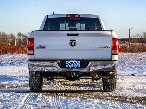 Used 2016 RAM 1500 Big Horn image 3