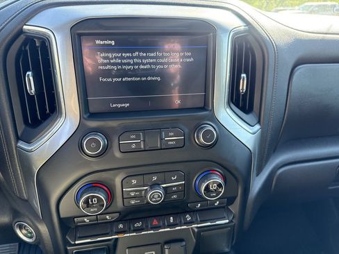 Used 2021 Chevrolet Silverado 1500 LT Trail Boss AWD/4WD image 13