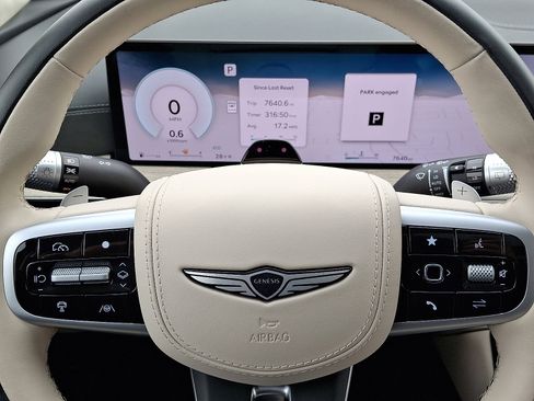 Certified 2025 Genesis GV80 3.5T Prestige image 20