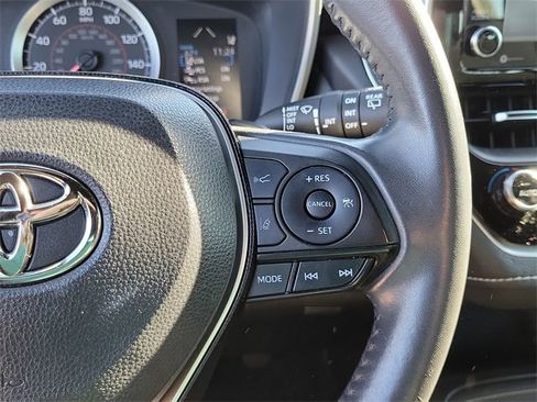 Used 2020 Toyota Corolla SE image 6