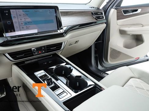 Used 2025 Volkswagen Atlas SEL Premium R-Line image 63