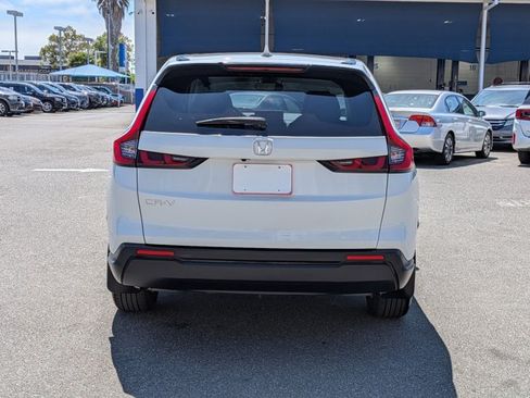 Used 2023 Honda CR-V EX image 7