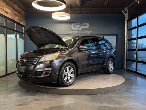 Used 2015 Chevrolet Traverse LT AWD/4WD image 25