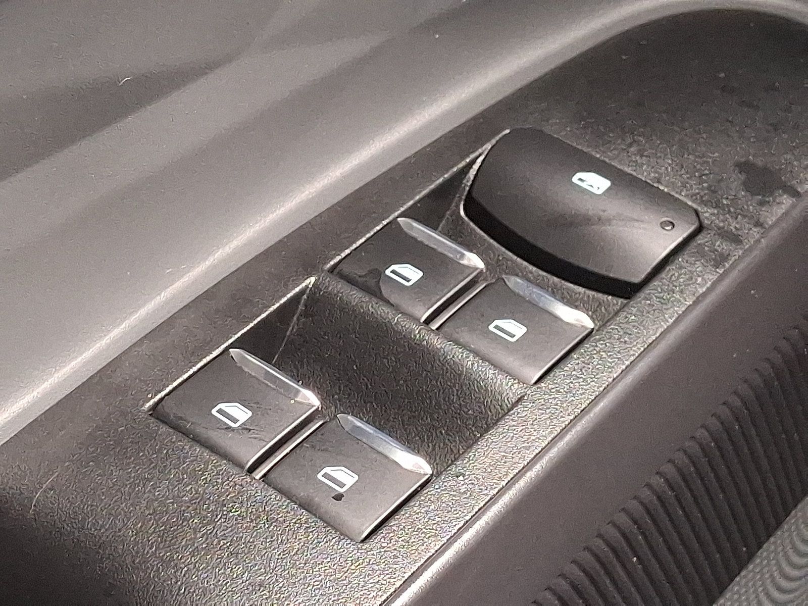 Certified 2024 Ford Maverick XL FWD image 24