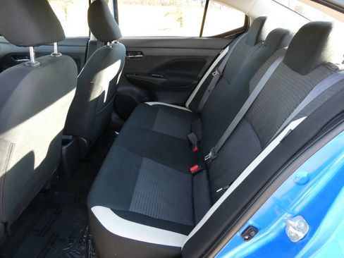 Used 2021 Nissan Versa SV image 20