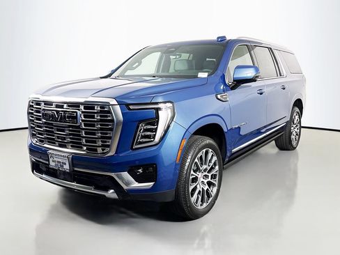 New 2026 GMC Yukon XL Denali AWD/4WD image 3