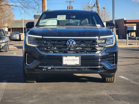 New 2026 Volkswagen Atlas Cross Sport SEL Premium R-Line AWD/4WD image 9