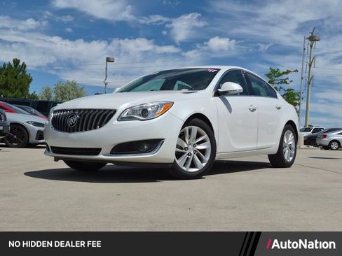 Used 2017 Buick Regal Premium FWD image 1