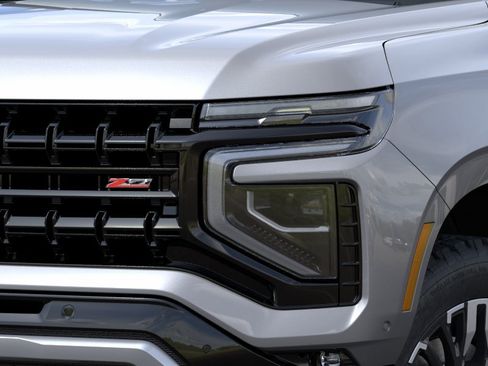 New 2026 Chevrolet Suburban Z71 w/ Comfort Package AWD/4WD image 34