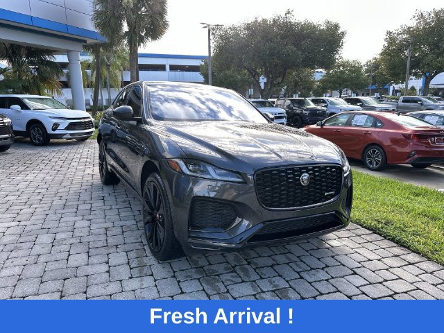 Used 2023 Jaguar F-PACE R-Dynamic S AWD/4WD image 17