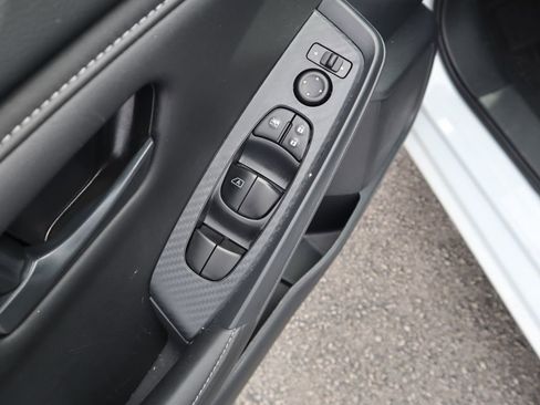 Used 2025 Nissan Sentra S image 17