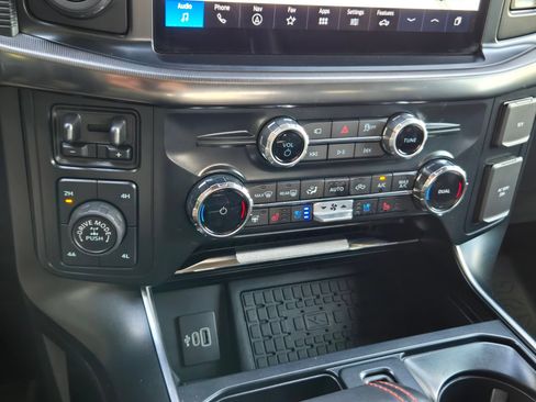 Used 2025 Ford F150 Raptor AWD/4WD image 17