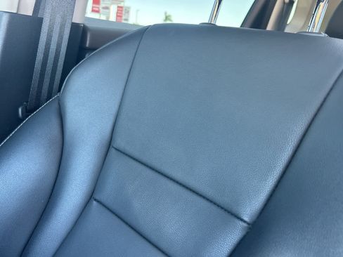 Used 2022 Nissan Rogue SL image 41