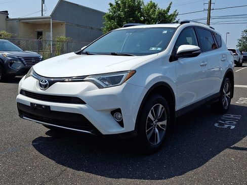 Used 2016 Toyota RAV4 XLE AWD/4WD image 3