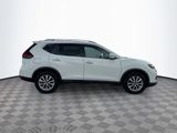 Used 2020 Nissan Rogue SV image 4