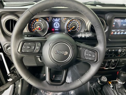 Used 2023 Jeep Wrangler Unlimited Sport AWD/4WD image 11