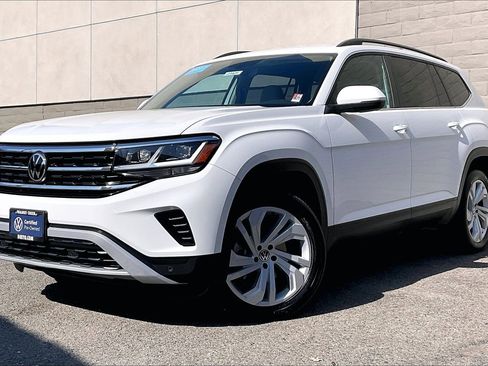 Certified 2023 Volkswagen Atlas SE image 12