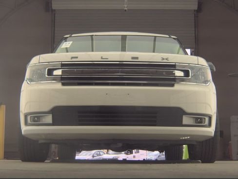 Used 2013 Ford Flex SEL image 2