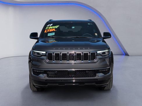 Used 2024 Jeep Wagoneer L 4WD w/ Premium Group I image 7