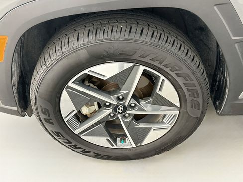 Used 2025 Hyundai Tucson SEL AWD/4WD image 11