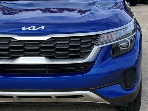 Used 2023 Kia Seltos LX image 8