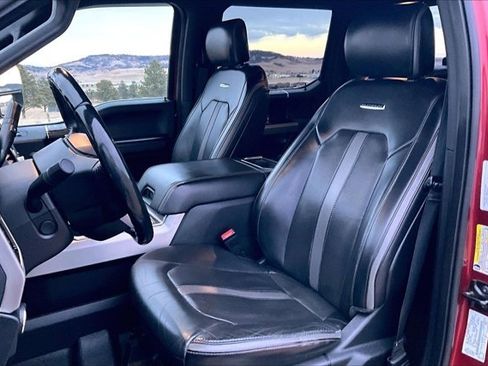 Used 2019 Ford F350 Platinum image 22