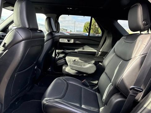 Used 2020 Ford Explorer ST w/ ST High-Performance Pack AWD/4WD image 12