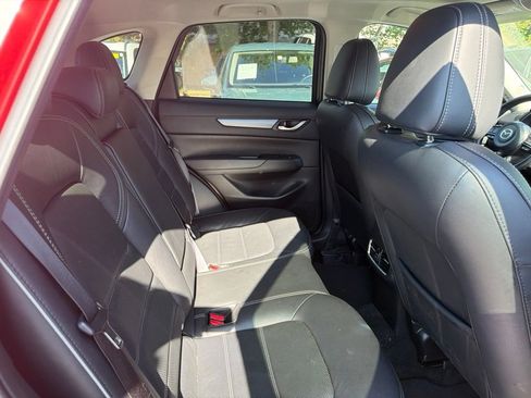 Certified 2025 MAZDA CX-5 AWD 2.5 S w/ Preferred Package image 4