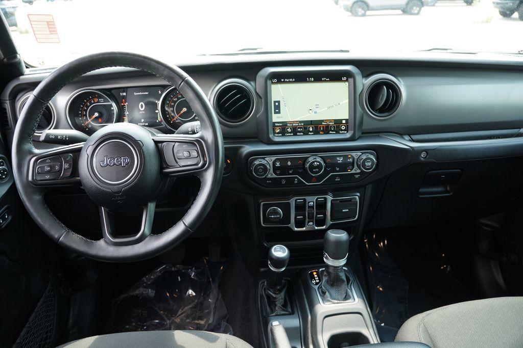 Used 2022 Jeep Gladiator Sport AWD/4WD image 17
