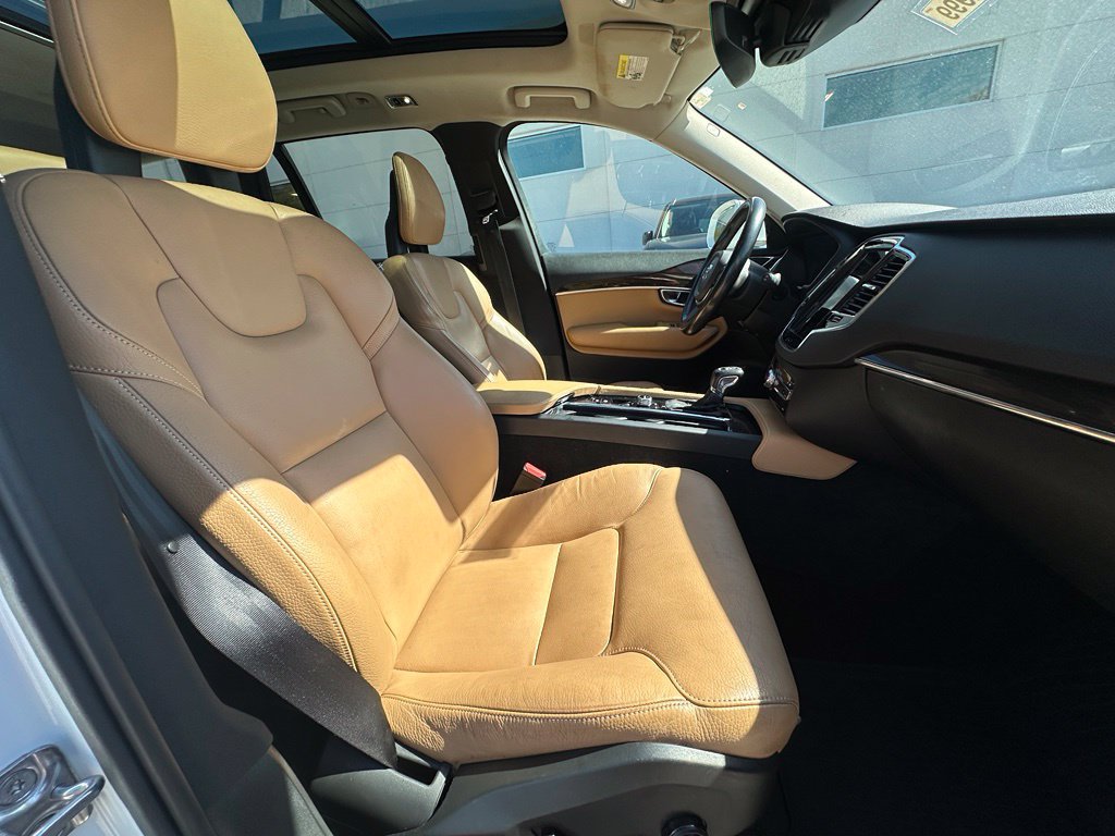 Used 2016 Volvo XC90 T6 Momentum w/ Protection Package Plus AWD/4WD image 9