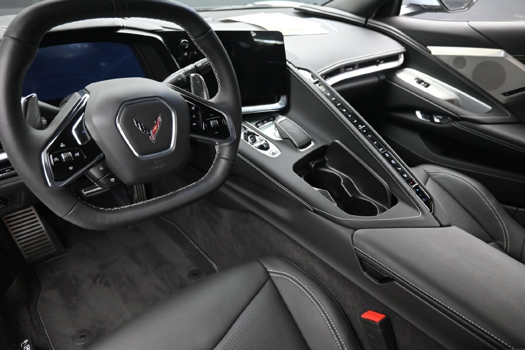 Used 2023 Chevrolet Corvette Stingray Preferred Cpe w/ Battery Protection Package RWD image 12