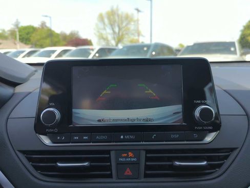 Used 2021 Nissan Altima 2.5 S FWD image 22