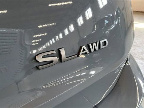 Used 2024 Nissan Rogue SL w/ SL Premium Package image 24