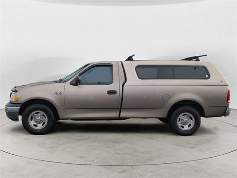 Used 2003 Ford F150 XL image 2