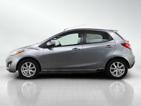 Used 2012 MAZDA MAZDA2 Touring image 2