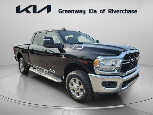 Used 2024 RAM 2500 Big Horn AWD/4WD image 1