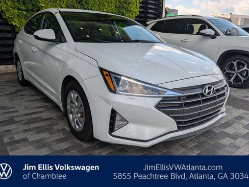 Used 2020 Hyundai Elantra SE w/ Cargo Package (C1) FWD image 1