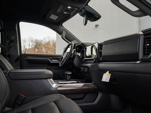 New 2026 Chevrolet Silverado 1500 LT Trail Boss w/ LT Trail Boss Premium Package image 9