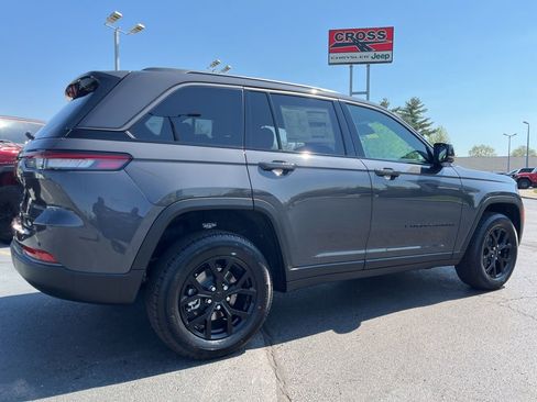 New 2026 Jeep Grand Cherokee Altitude AWD/4WD image 41
