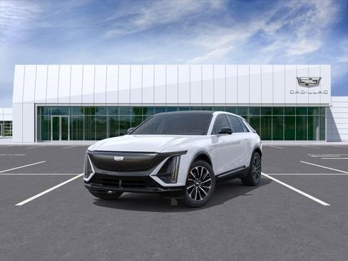 New 2026 Cadillac Lyriq Sport w/ LPO, Floor Liner Package AWD/4WD image 8